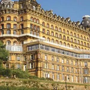 Hotel The Grand